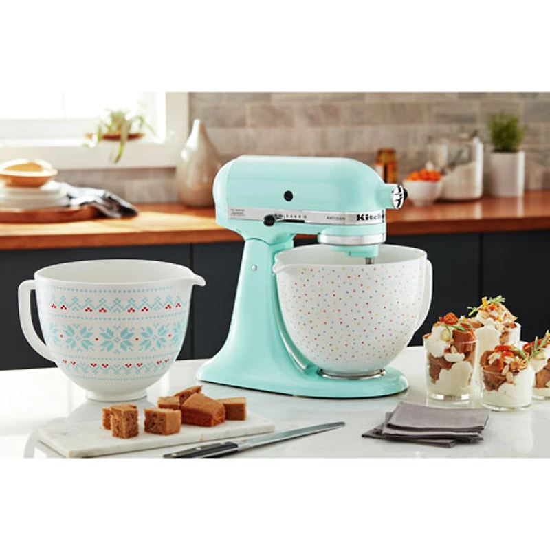 Batteur sur socle à tête inclinable Artisan de KitchenAid - 5 pte - 325 W - Bleu glace