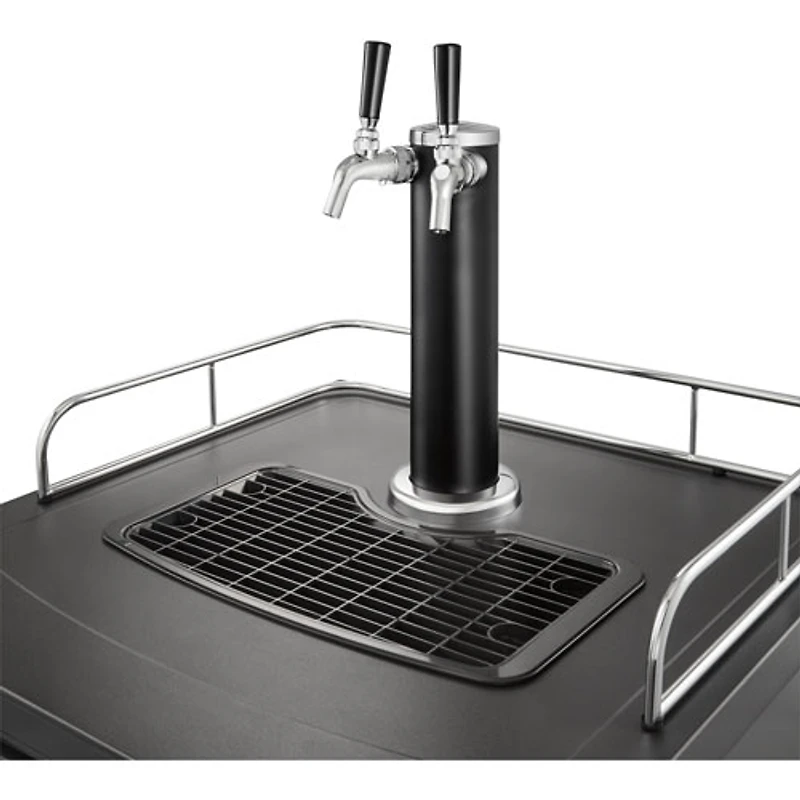 Réfrigérateur à 2 robinets Kegerator d'Insignia (NS-BK2TSS6) - Argenté - Noir - Exclusivité Best Buy