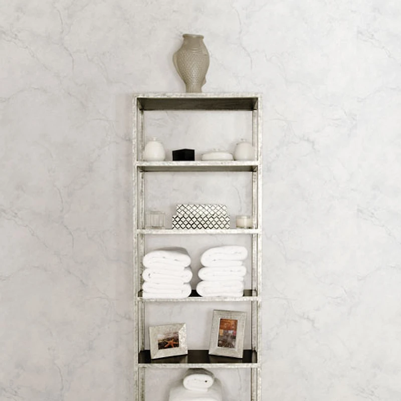 Papier peint autocollant Carrara Marble de NuWallpaper - Blanc