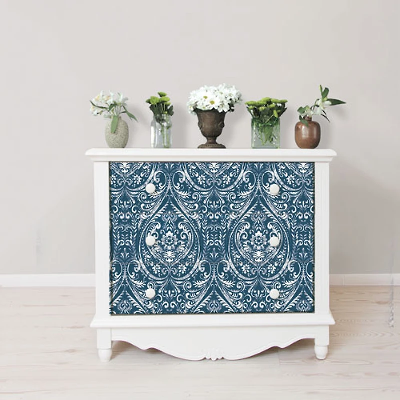 Papier peint autocollant Bohemian Damask de NuWallpaper - Bleu