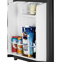 Réfrigérateur de bar compact autonome 1,7 pi³ d'Insignia (NS-CF17BK9) - Noir - Exclusivité Best Buy