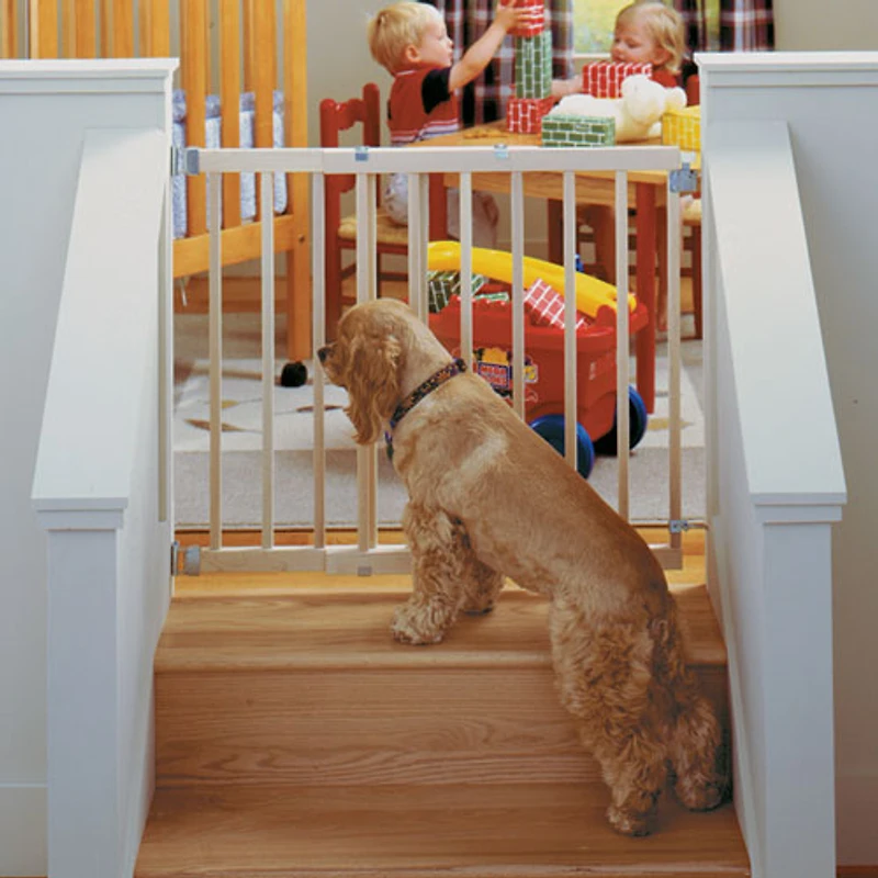 Barrière de sécurité basculante fixée par ferrures de Bily - Beige