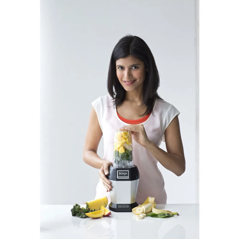 Mélangeur sur socle de 0,5 l et 900 W Nutri Pro de Ninja - Noir - Argenté