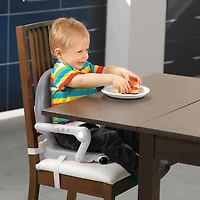 Siège rehausseur pliable Pocket Snack de Chicco avec plateau - Gris