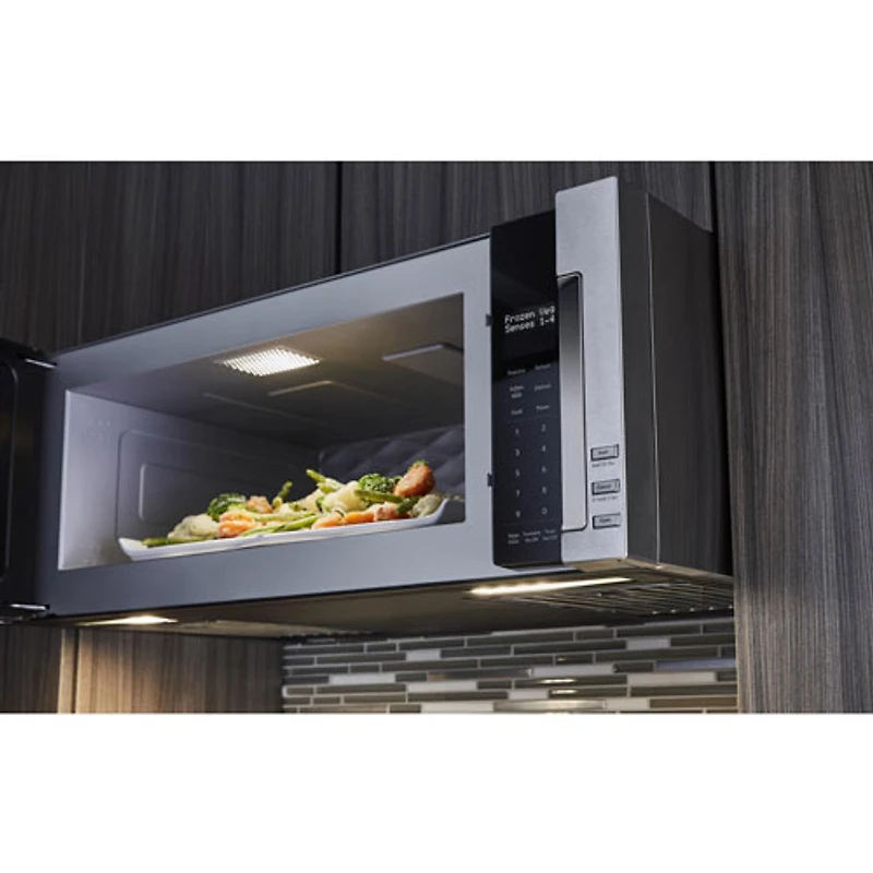 Four à micro-ondes de 30 po à hotte intégrée de KitchenAid - 1,1 pi³ - Acier inoxydable