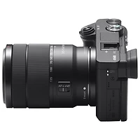 Appareil photo vlogueur sans miroir Alpha a6400 de Sony avec objectif OSS 18-135 mm
