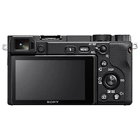 Appareil photo vlogueur sans miroir Alpha a6400 de Sony avec objectif OSS 18-135 mm