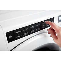 Laveuse haute efficacité à chargement frontal 5,0 pi³ de Whirlpool (WFW560CHW) - Blanc