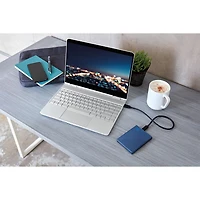 Disque dur externe portatif USB-C My Passport Ultra de 4 To de WD (WDBFTM0040BBL-WESN) - Bleu