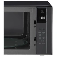 Micro-ondes de 1,5 pi³ NeoChef avec Smart Inverter de LG (LMC1575SB) - Noir