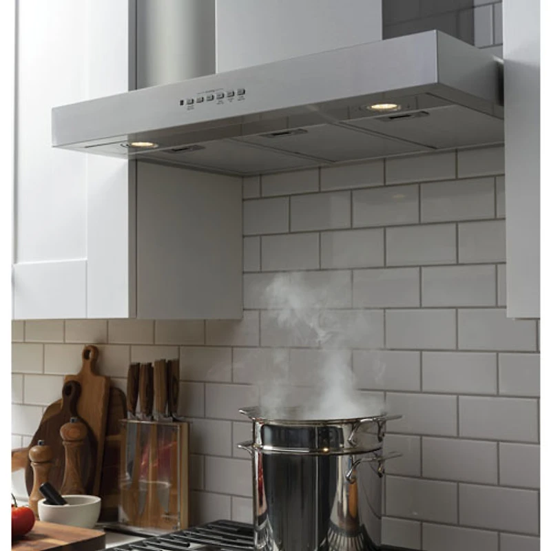 Hotte murale de luxe de 30 po de GE (UVW8301SLSS) - Acier inoxydable