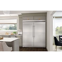 Congélateur vertical sans dégivrage de 18,6 pi³ Pro de Frigidaire (FPFU19F8WF) - Inox