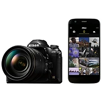 Lot avec appareil photo reflex numérique D780 de Nikon et objectif AF-S VR 24-120 mm