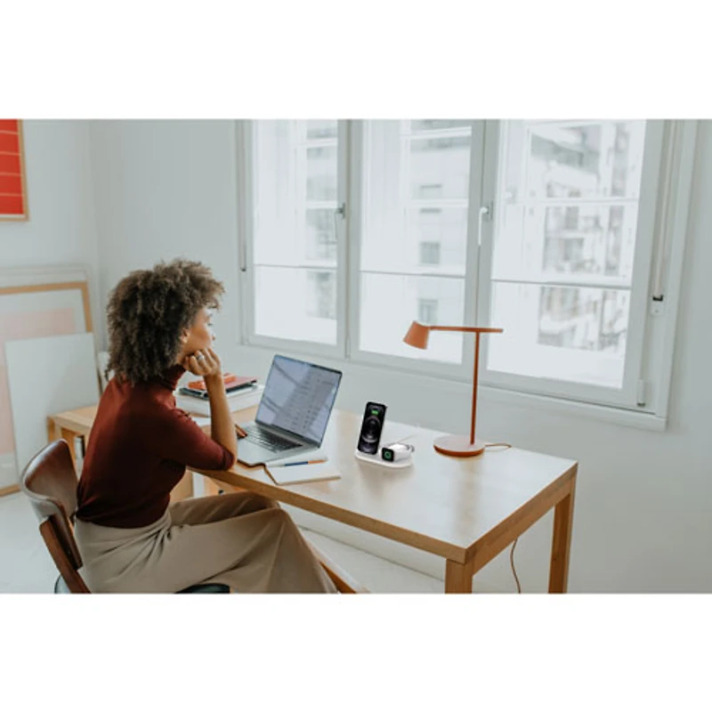 Belkin 3-in-1 Wireless Qi Charging Station for iPhone, Apple Watch & AirPods - White