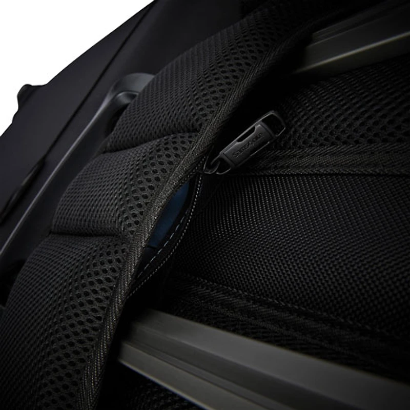 Sac à dos mince Pro de Samsonite pour portable de 15,6 po - Noir/Gris ombragé