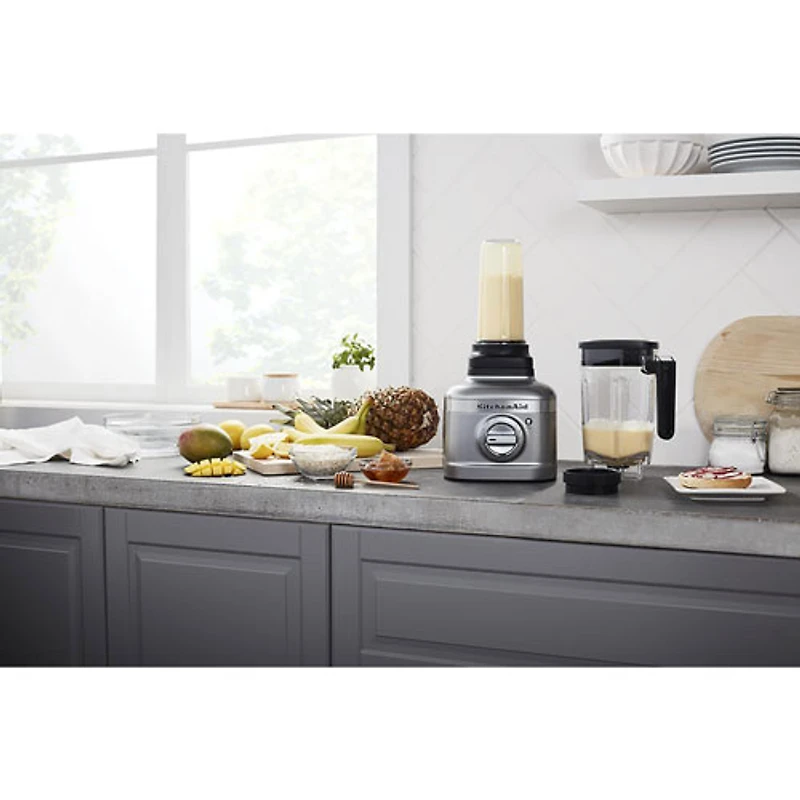 Mélangeur sur socle 1,66 l 1200 W de KitchenAid avec contenant de 16 oz - Argenté