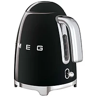 Bouilloire électrique de style années 50 de Smeg - 1,7 L