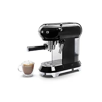 Machine à espresso manuelle de 15 bars de style années 50 de Smeg