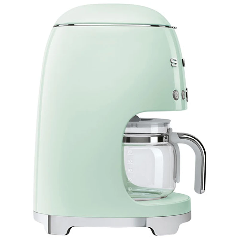 Cafetière à filtre programmable de style années 50 de Smeg - 10 tasses - Vert