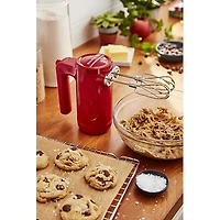 Mélangeur à main sans fil de KitchenAid (KHMB732ER) - Rouge empire