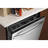 Lave-vaisselle encastrable 24 po 47 dB avec troisième panier de Whirlpool (WDT750SAKZ) - Inox