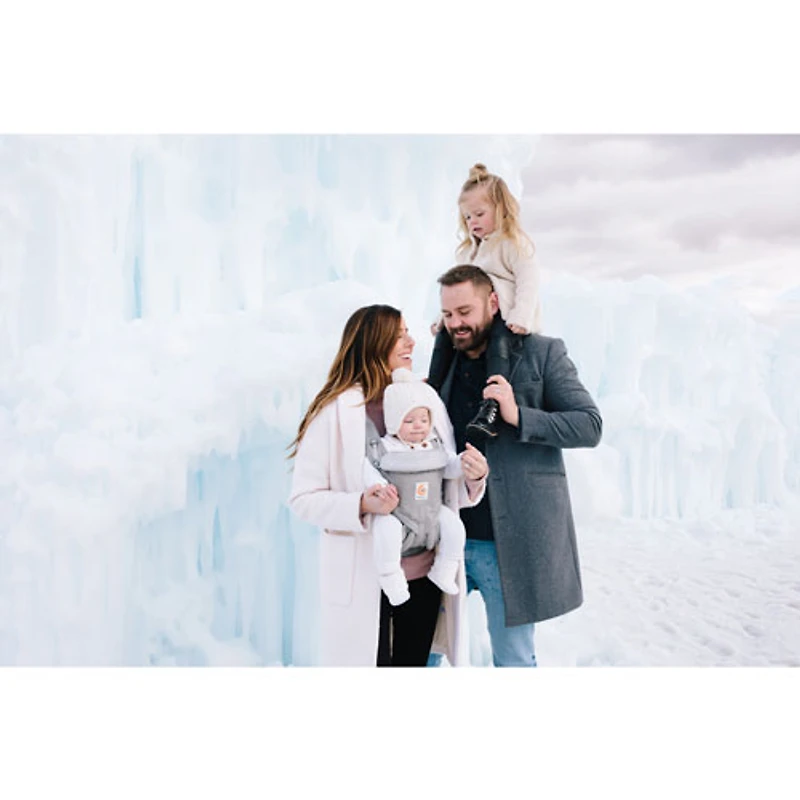 Porte-bébé à quatre positions Omni 360 d'Ergobaby - Gris perle