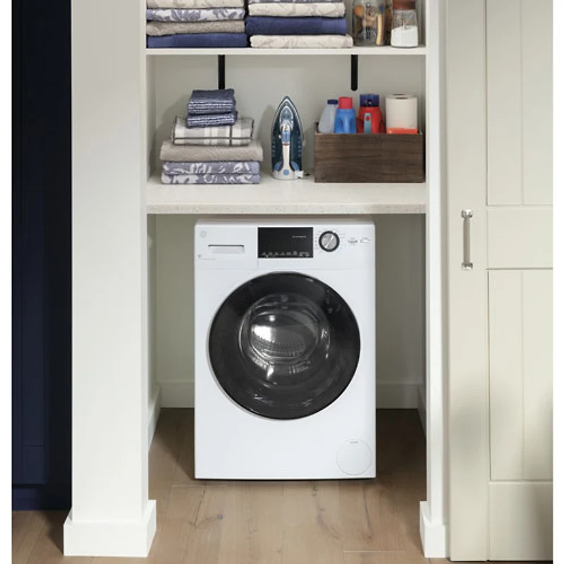 Duo laveuse-sécheuse électrique de 2,8 pi³ de GE (GFQ14ESSNWW) - Blanc