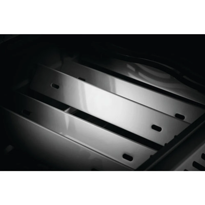 Napoleon Rogue 425 42000 BTU Propane BBQ with Side Burner & Grill Cover - Black - Only at Best Buy