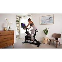 Vélo d'exercice commercial S10i Studio Cycle de NordicTrack - Modèle 2021