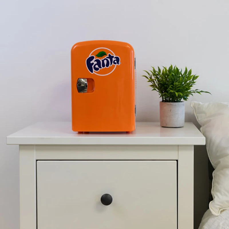 Réfrigérateur de bar autonome 0,14 pi3 Coca-Cola Fanta (FA04) - Orange