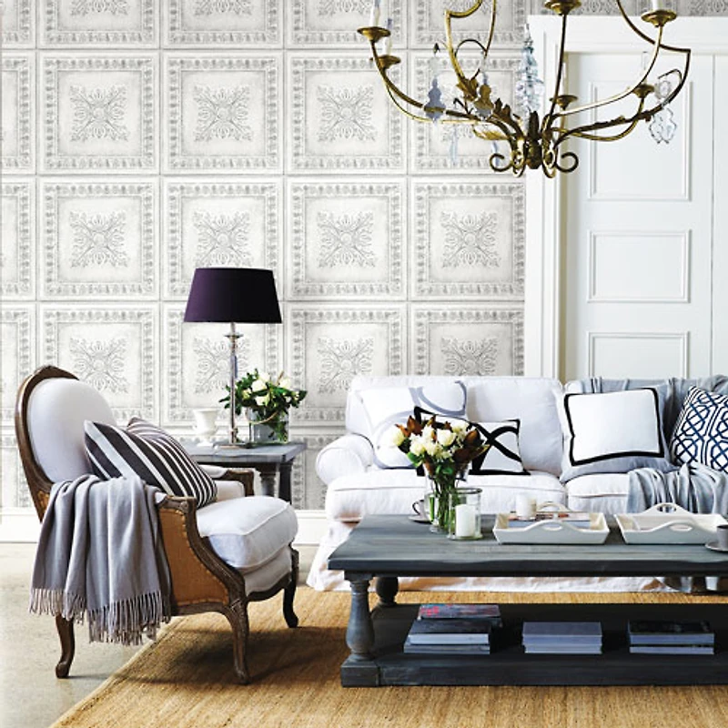 Papier peint autocollant Reclaimed Tin de NuWallpaper - Gris