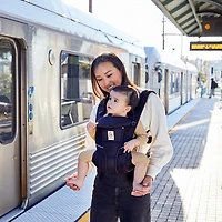 Ergobaby Omni Breeze Four Position Baby Carrier - Onyx Black