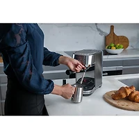 Machine à espresso automatique Bambino Plus de Breville - Acier inoxydable noir