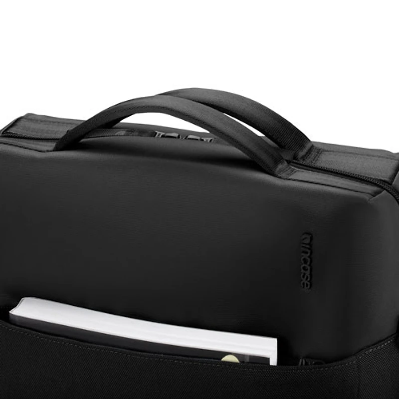 Sac fourre-tout Designs A.R.C. d'Incase pour portable de 13 po - Noir