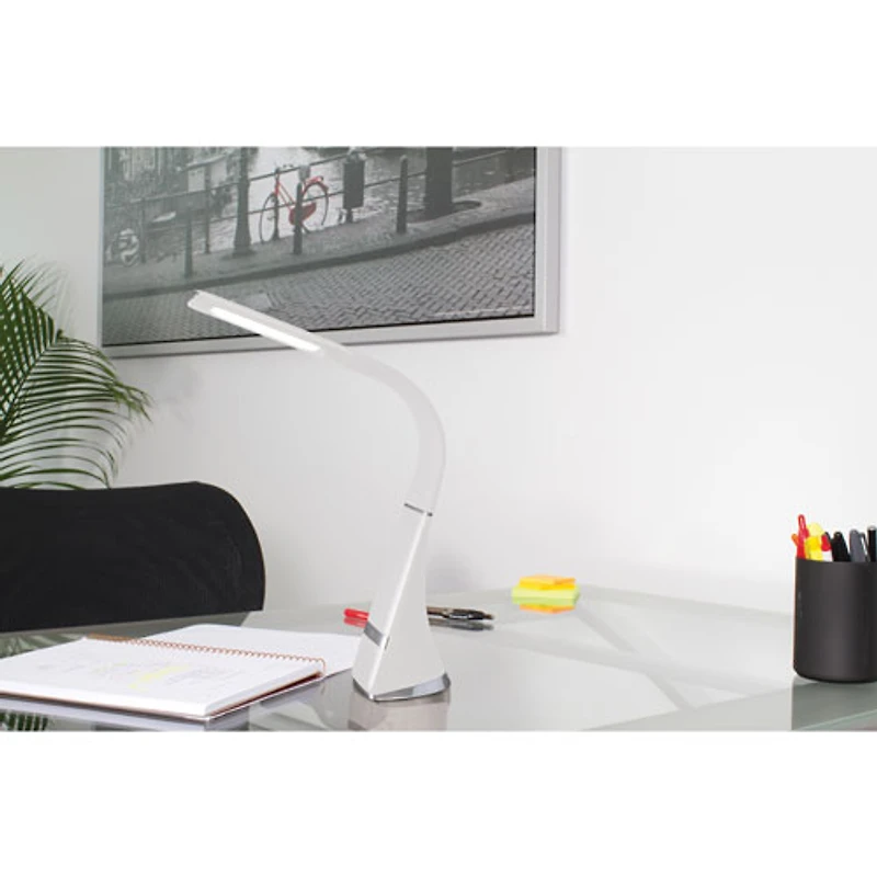 Lampe de bureau DEL traditionnelle ClearSun Recharge d'OttLite - Blanc