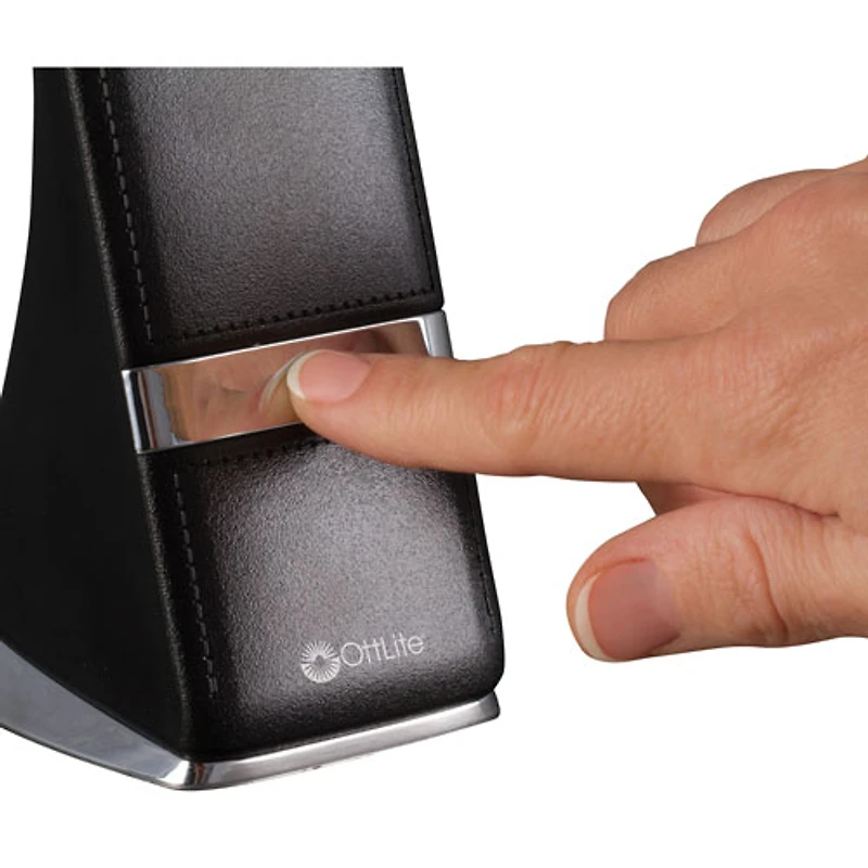 Lampe de bureau DEL traditionnelle ClearSun Recharge d'OttLite - Noir