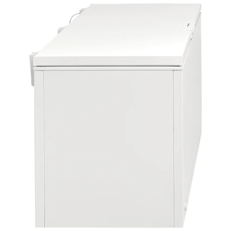 Frigidaire 14.8 Cu. Ft. Chest Freezer (FFCL1542AW)