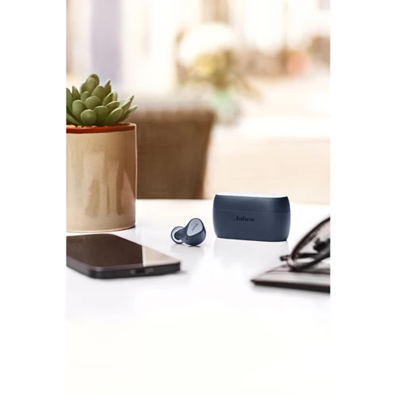 Écouteurs boutons 100 % sans fil à isolation sonore Elite 3 de Jabra - Bleu marine