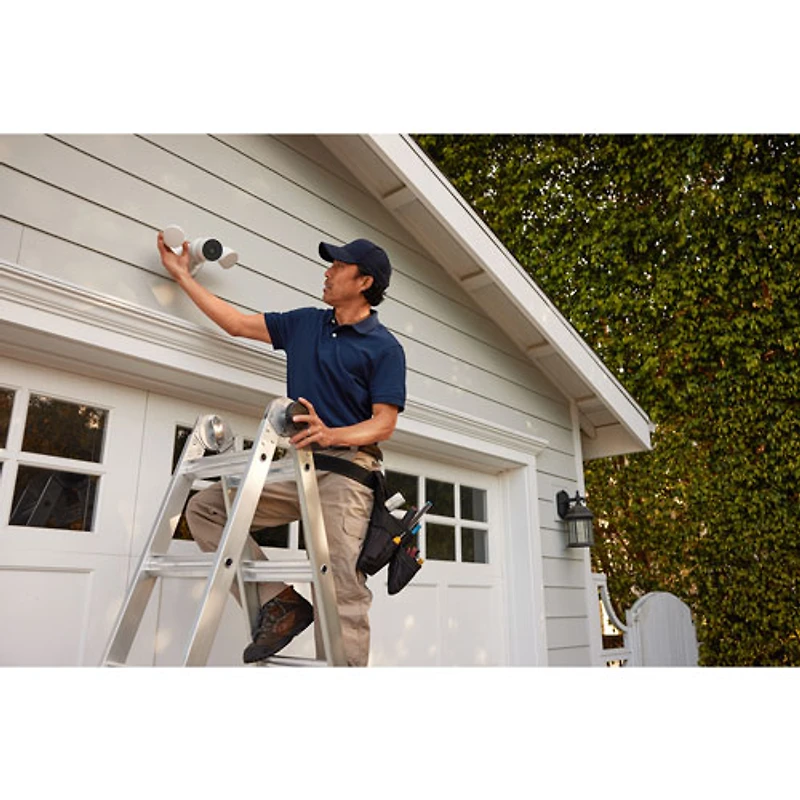 Caméra de surveillance extérieure avec fil et projecteur d'illumination Nest Cam de Google