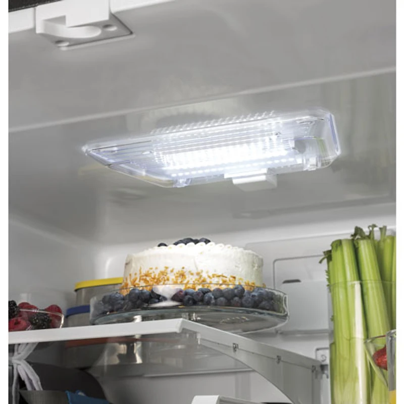 Réfrigérateur à congélateur inférieur 24,8 pi³ 33 po de GE (GDE25EYKFS) - Acier inoxydable