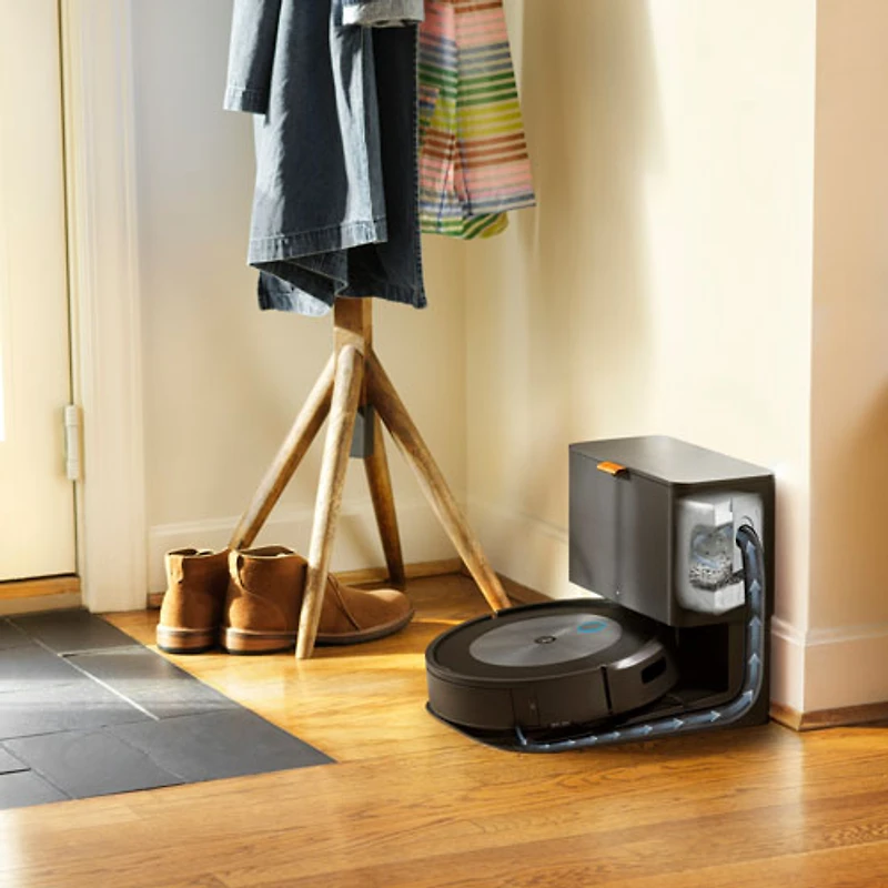 Aspirateur robot connecté Wi-Fi Roomba j7+ à vidage automatique d'iRobot (j7550)