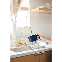 Pichet autonettoyant à filtre UV de 1,9 l (8 tasses) PureVis de LARQ - Bleu Monaco