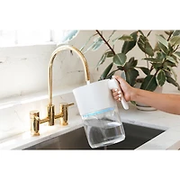 Pichet autonettoyant à filtre UV de 1,9 l (8 tasses) PureVis de LARQ - Blanc granite