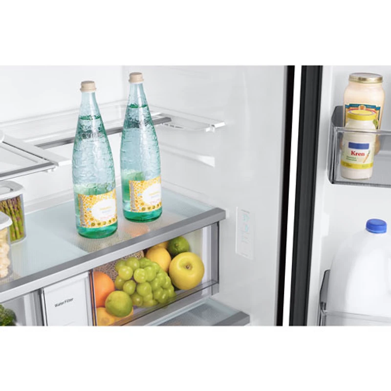 Réfrigérateur à trois portes de 30,1 pi³ et de 36 po BESPOKE de Samsung (RF30BB6200QLAA) - Acier inoxydable