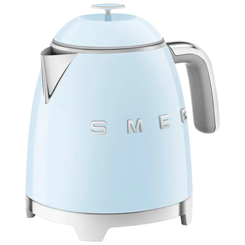 Bouilloire électrique miniature de la gamme Années 50 de Smeg - 0,8 l - Bleu pastel