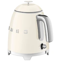 Bouilloire électrique 50's Retro Style Mini de Smeg - 0,8 L - Crème