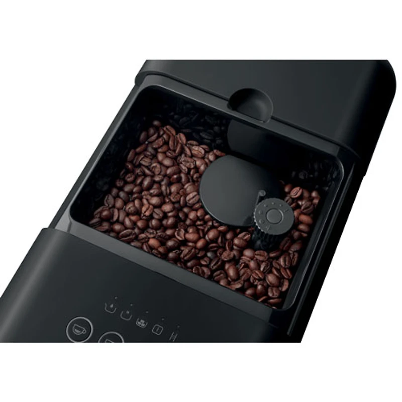Machine à espresso automatique de Smeg avec mousseur à lait - Noir mat