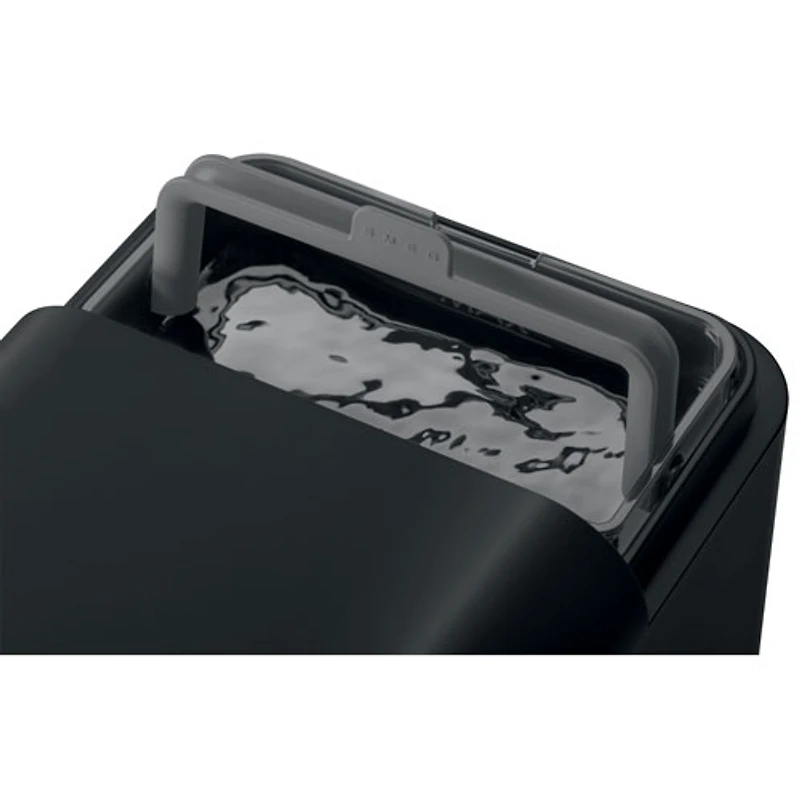 Machine à espresso automatique de Smeg avec mousseur à lait - Noir mat