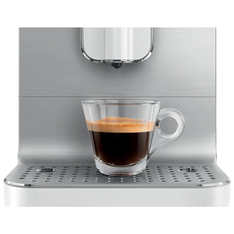 Smeg Automatic Espresso Machine - Matte White