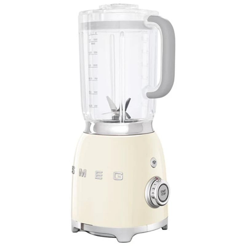 Mélangeur de comptoir de 1,4 l et 600 W de la gamme Années 50 de Smeg - Crème